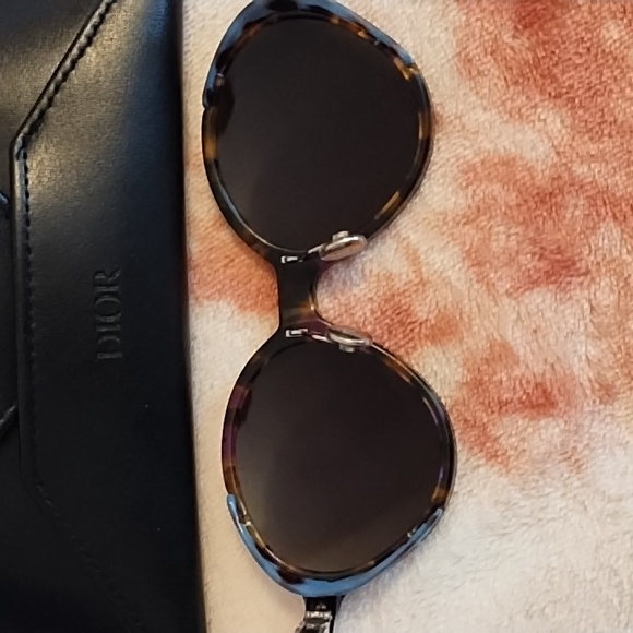 Christian Dior Camouflage 52MM Sunglasses 🕶️ - Picture 4 of 8